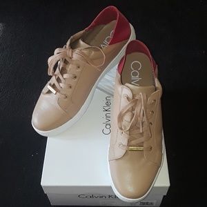 CALVIN KLEIN NEW Beautiful 3 colors sneakers